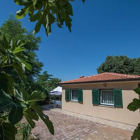 Fuer 5 Personen Ca 60 Qm In Kastel, Istrien Und Umgebung *